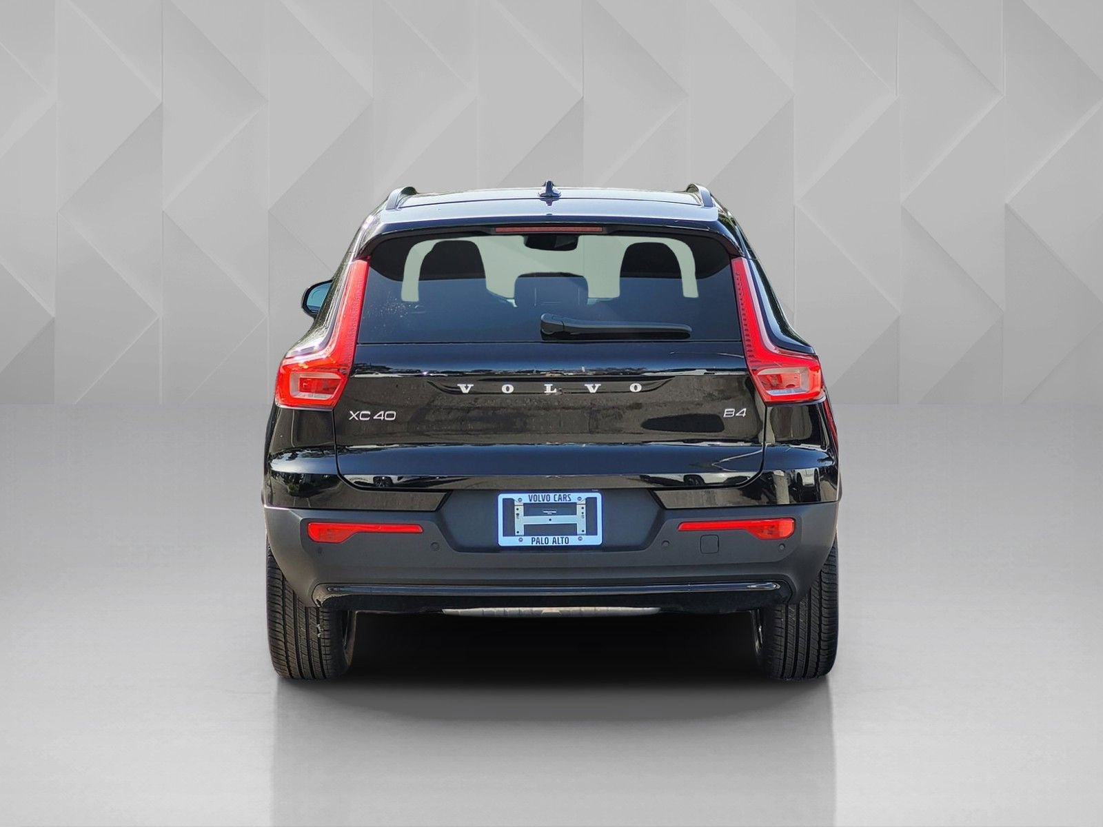 New 2026 Volvo XC40 B4 Core w/ Climate Package FWD image 5