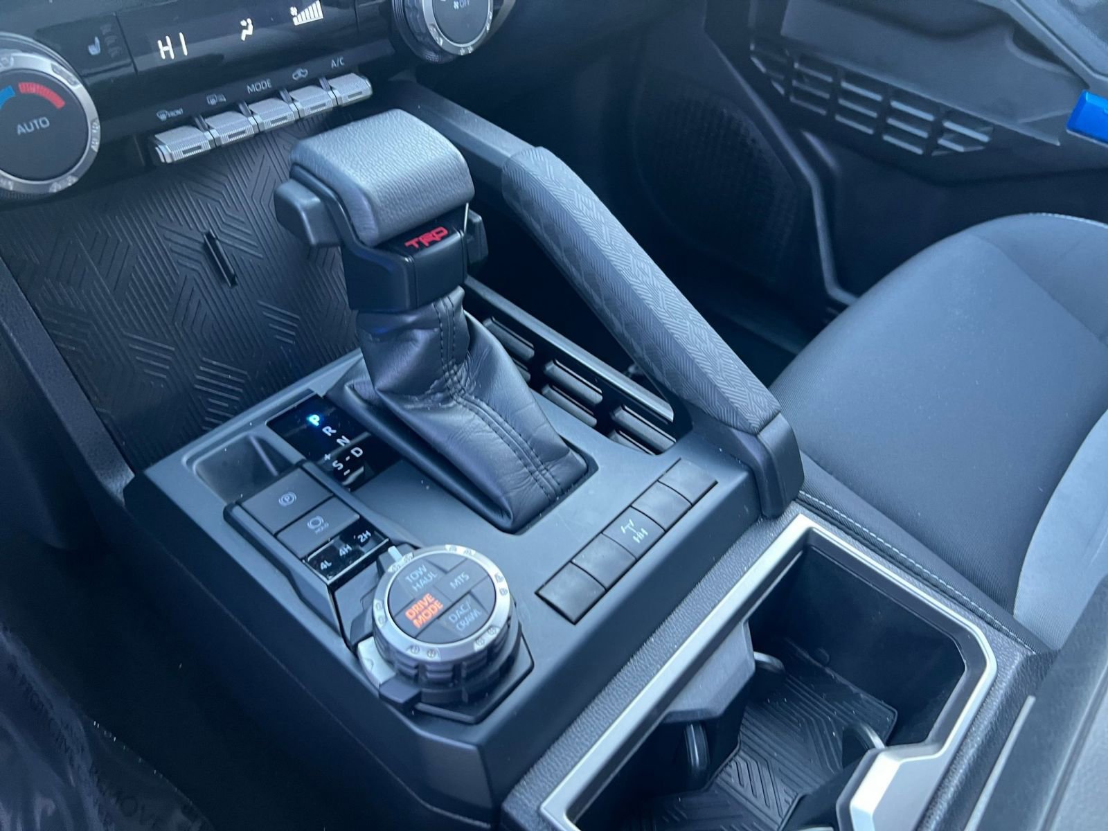 Used 2025 Toyota Tacoma TRD Off-Road image 35