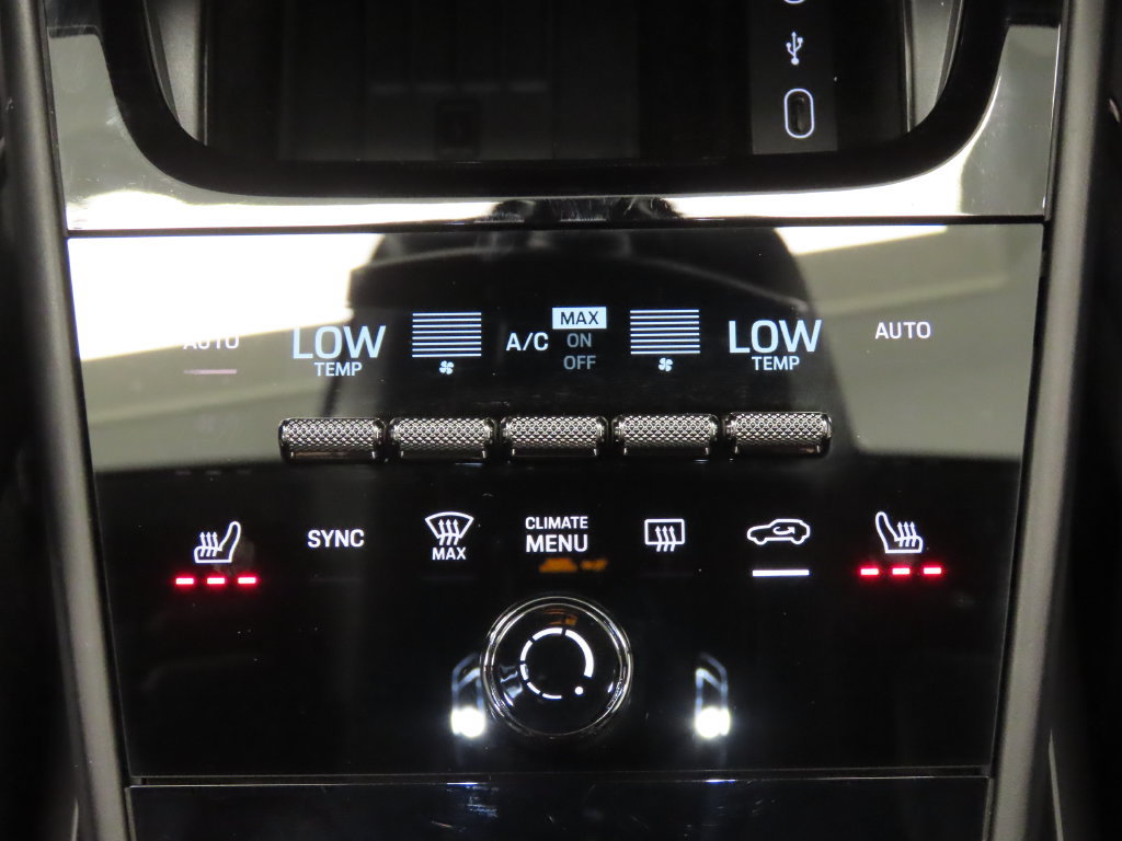 Certified 2026 Porsche Cayenne AWD/4WD image 25