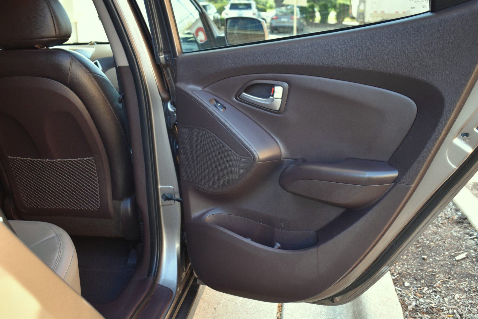 Used 2011 Hyundai Tucson GLS w/ Navigation Pkg 2 AWD/4WD image 38