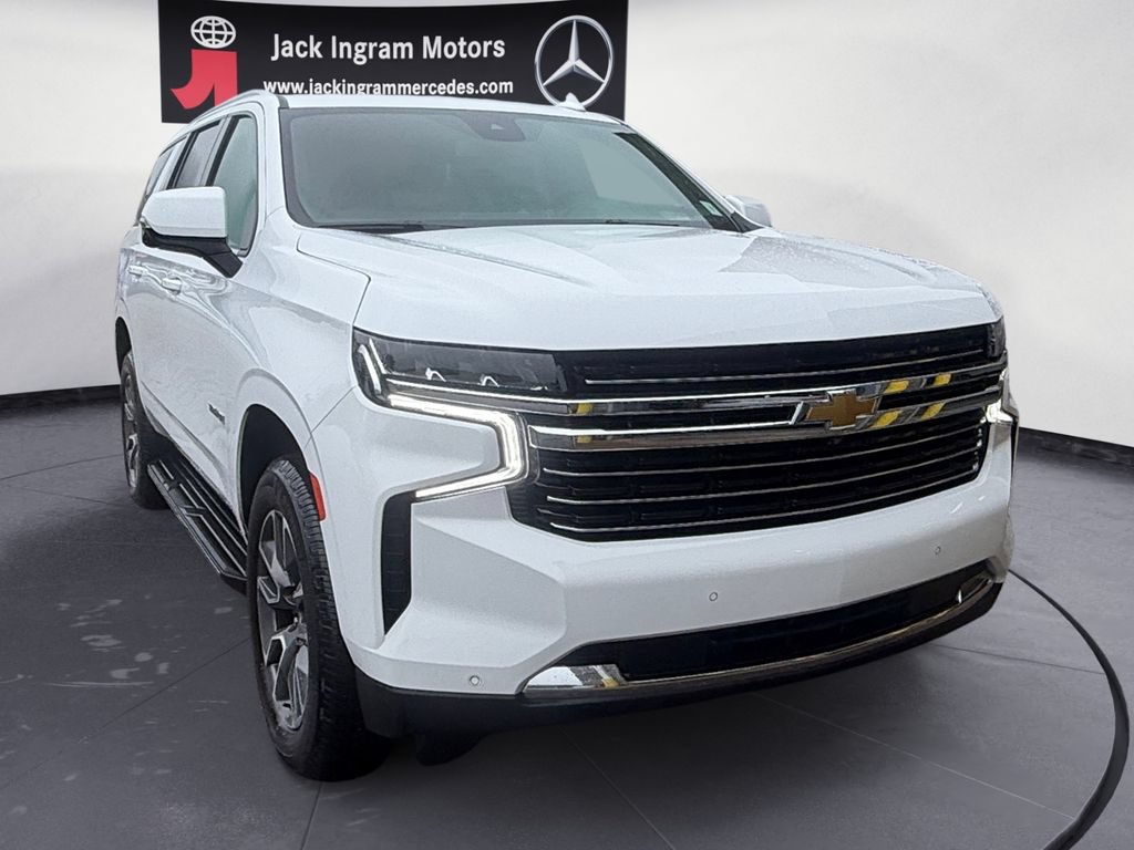 Used 2024 Chevrolet Tahoe LT w/ Luxury Package RWD image 7