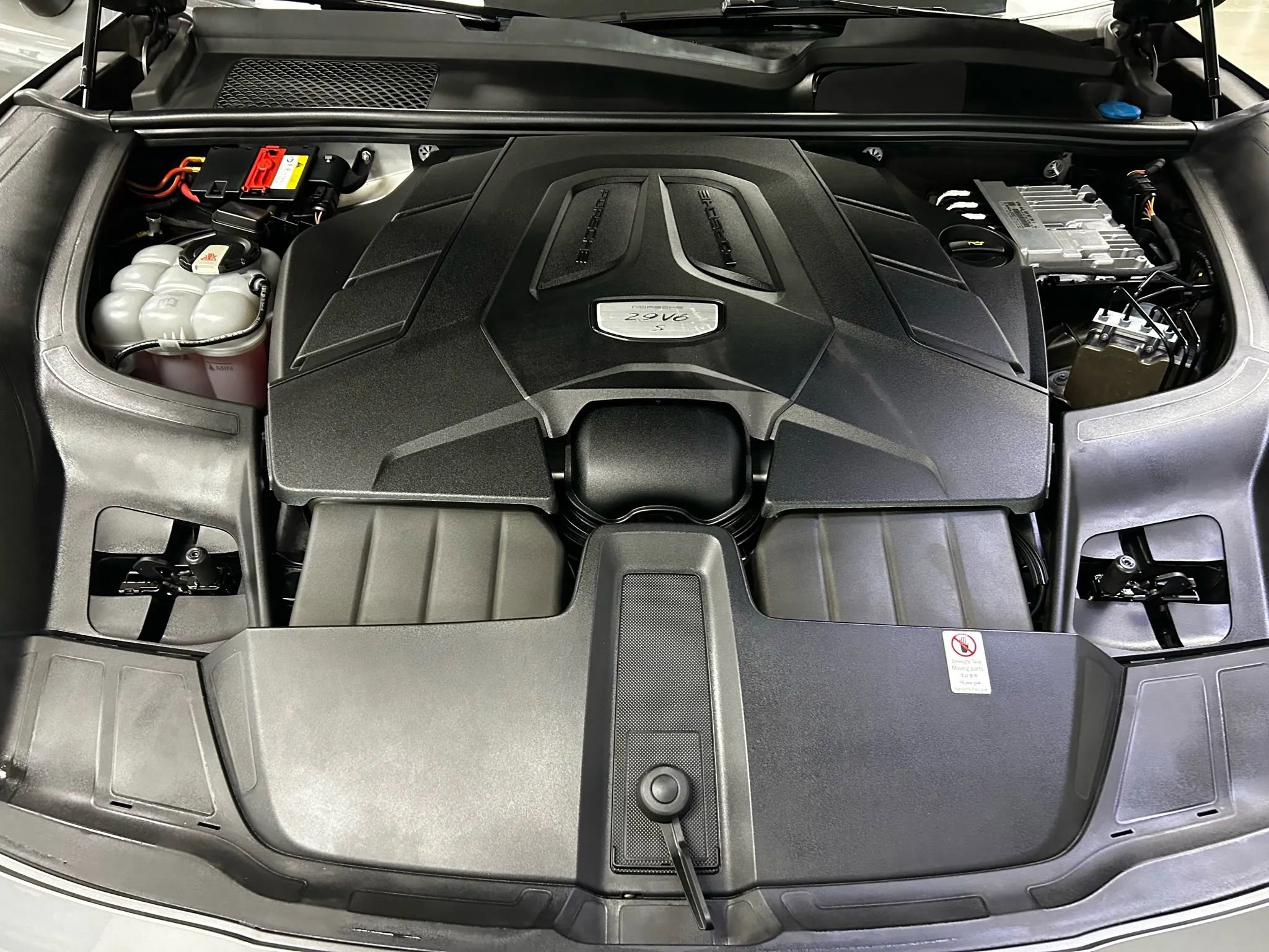 Used 2019 Porsche Cayenne S image 22