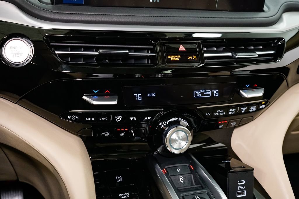 Certified 2025 Acura MDX w/ Technology Package image 22