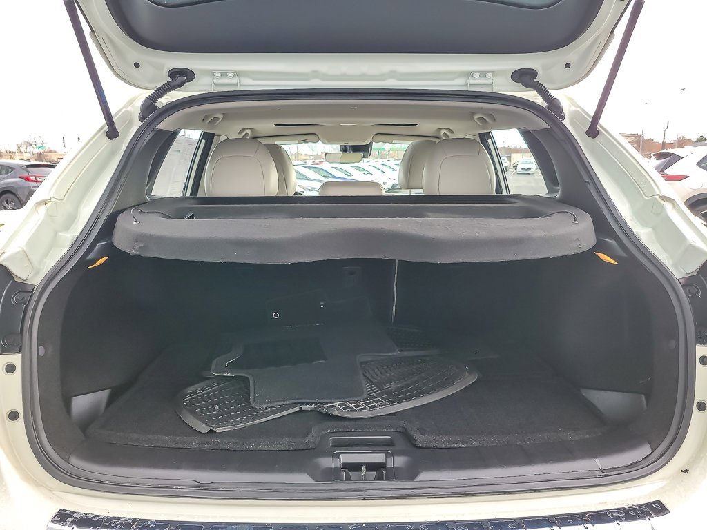 Used 2017 Nissan Rogue Sport SL w/ SL Premium Package image 18