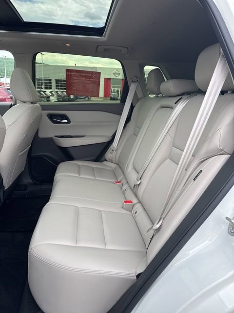 Certified 2023 Nissan Rogue SL AWD/4WD image 11
