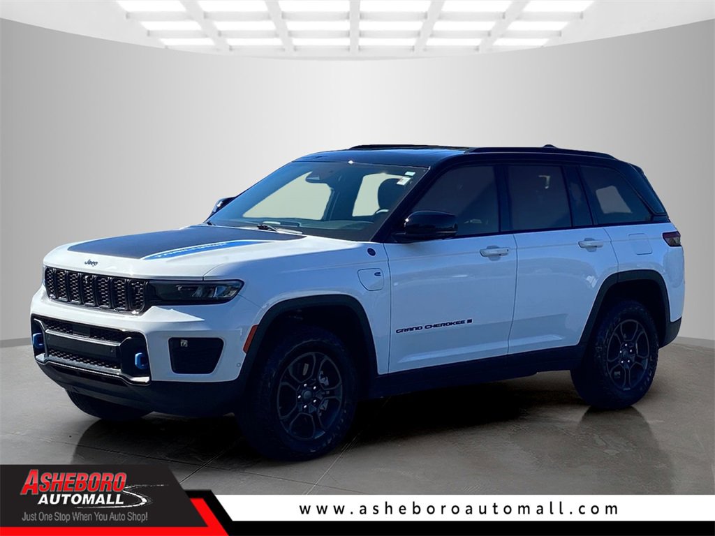 Used 2024 Jeep Grand Cherokee Trailhawk w/ Advanced Protech Group II