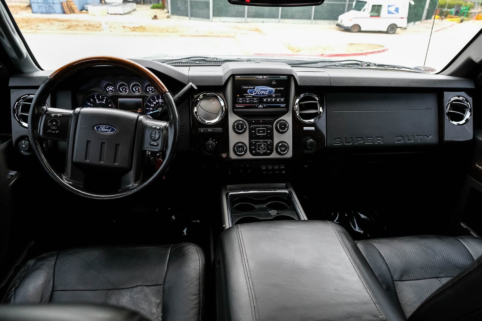 Used 2016 Ford F250 Platinum w/ FX4 Off-Road Package AWD/4WD image 14