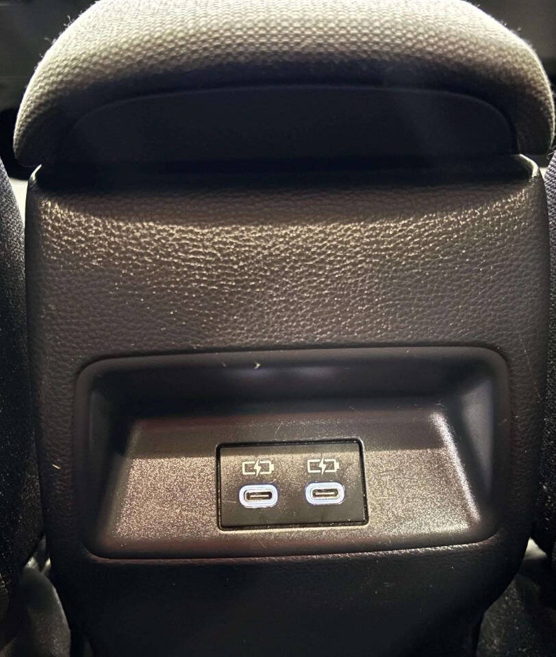 Used 2023 Toyota Corolla LE FWD image 19