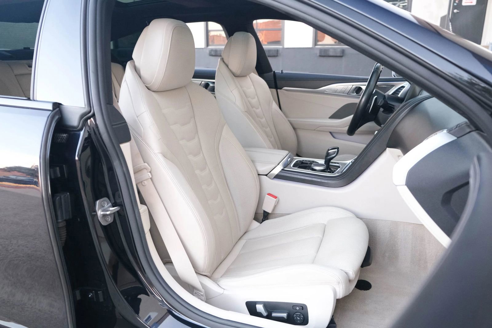 Used 2021 BMW 840i Gran Coupe w/ M Sport Package image 34