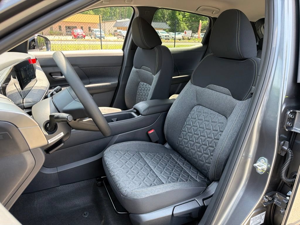 New 2026 Nissan Kicks SV w/ Cold Weather Package AWD/4WD image 16