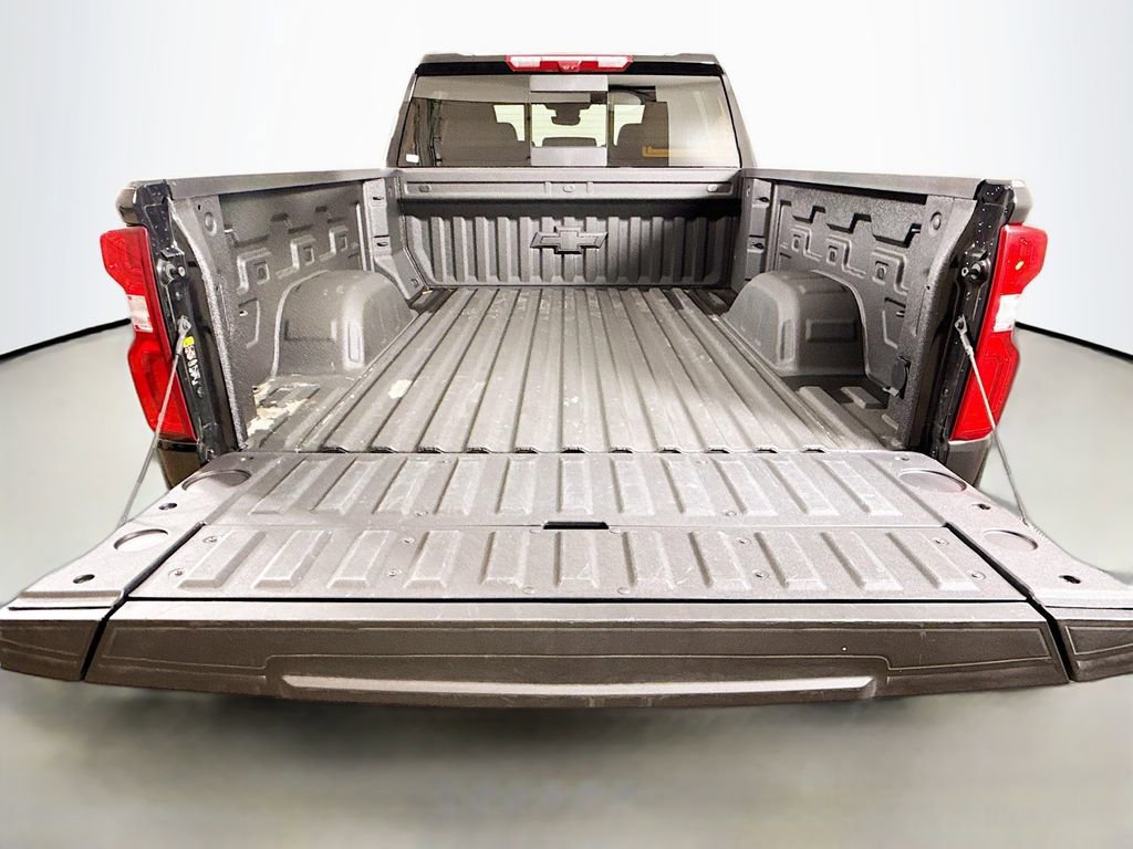 Used 2026 Chevrolet Silverado 1500 High Country w/ Midnight Edition AWD/4WD image 26