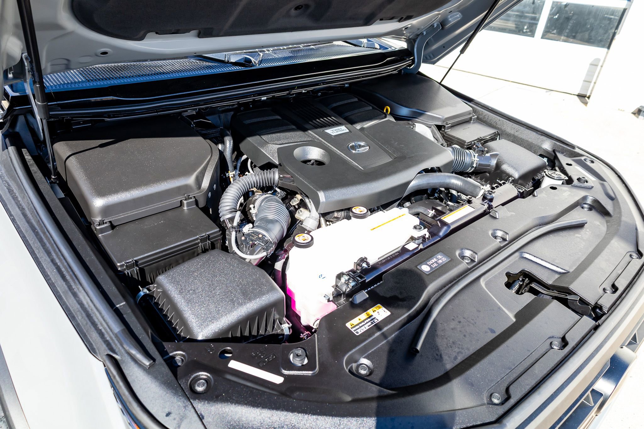 Used 2025 Lexus GX 550 550 Overtrail image 39