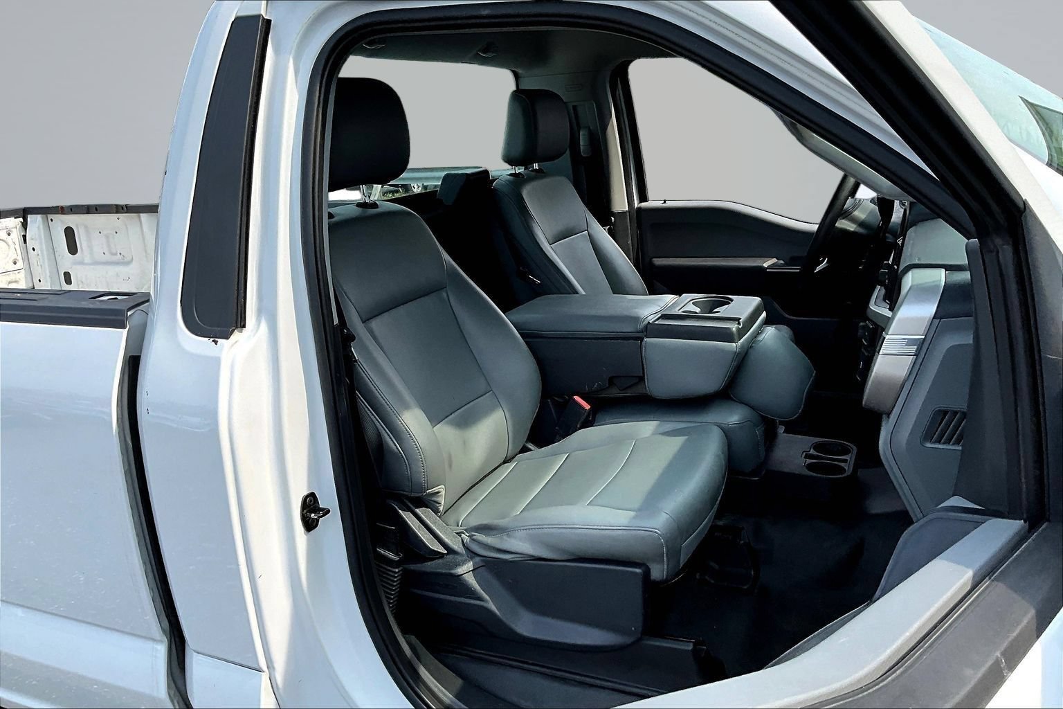 Used 2022 Ford F150 XL w/ Trailer Tow Package RWD image 22