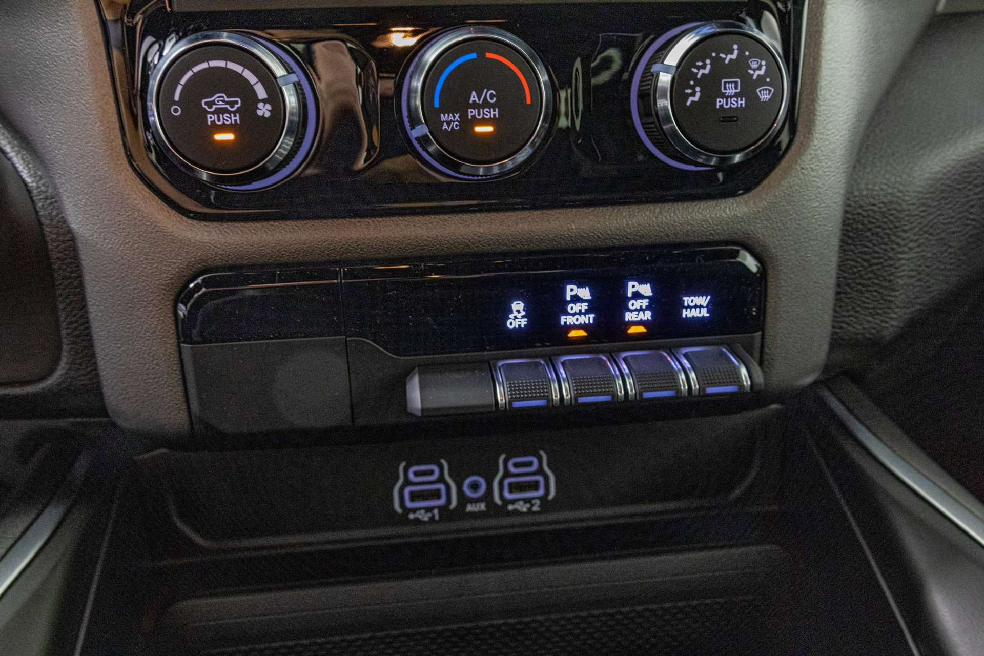 New 2026 RAM 1500 Express AWD/4WD image 26