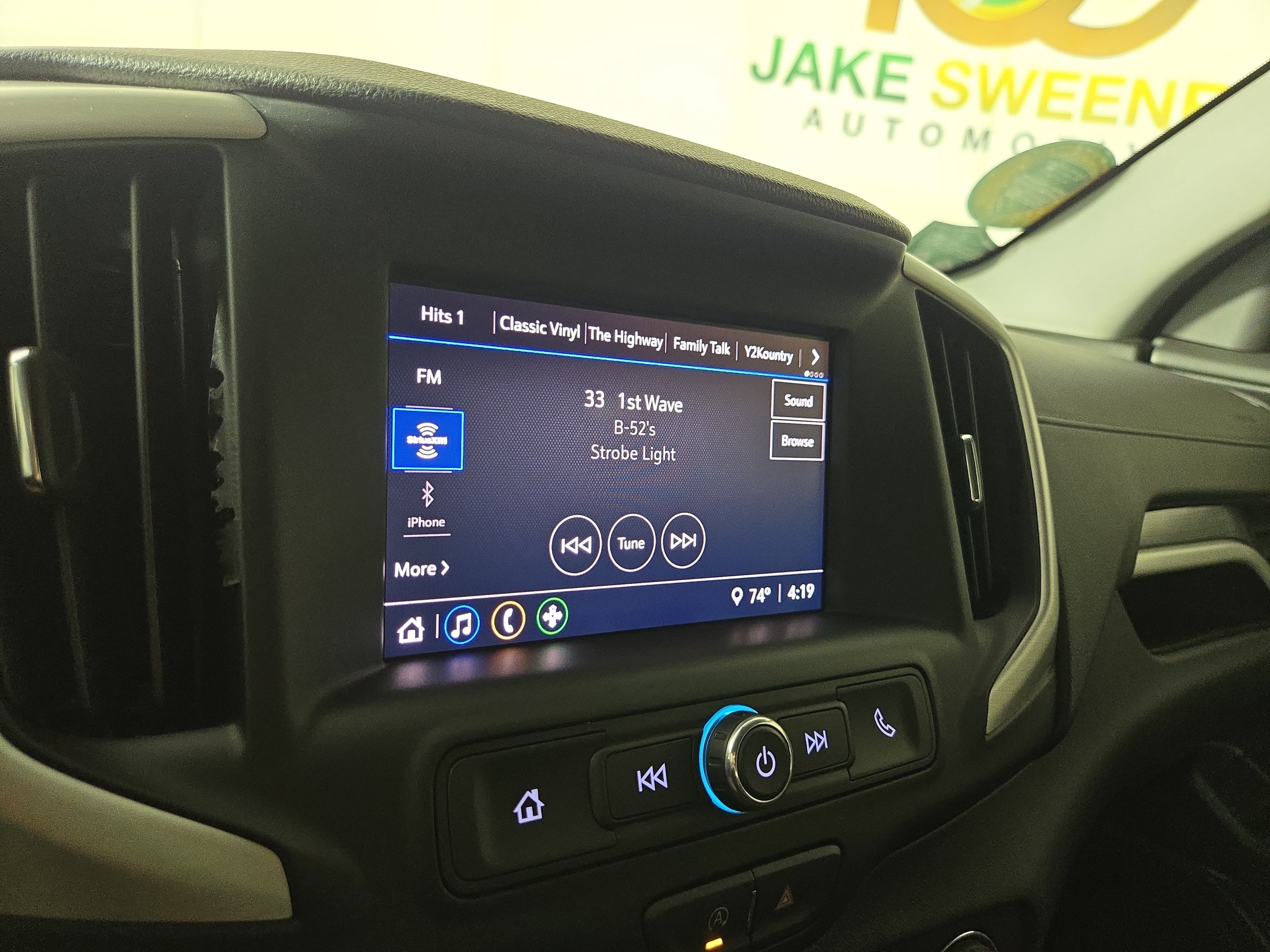 Certified 2024 GMC Terrain SLE w/ Driver Convenience Package FWD image 19