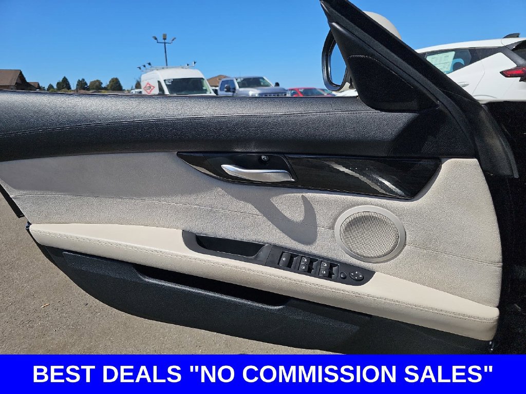 Used 2011 BMW Z4 sDrive35i RWD image 25