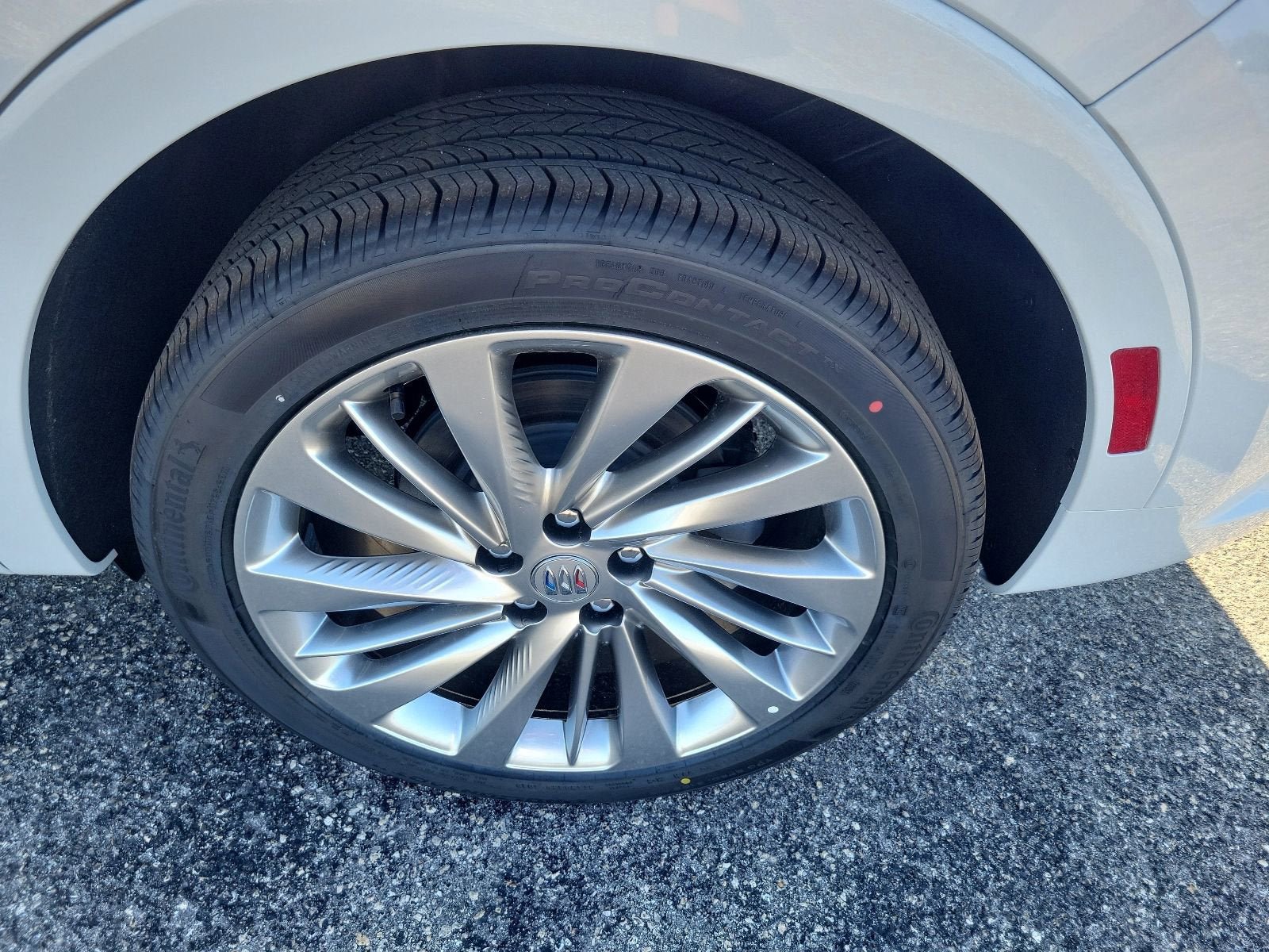 New 2026 Buick Envision Avenir AWD/4WD image 8