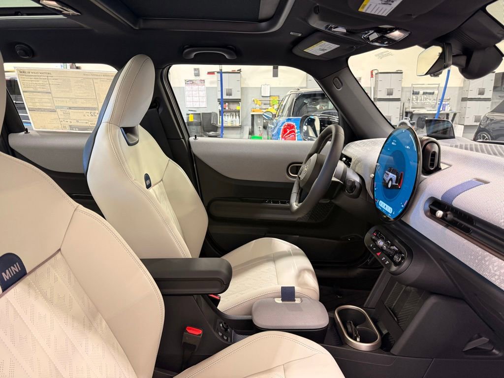 Used 2025 MINI Cooper S image 29