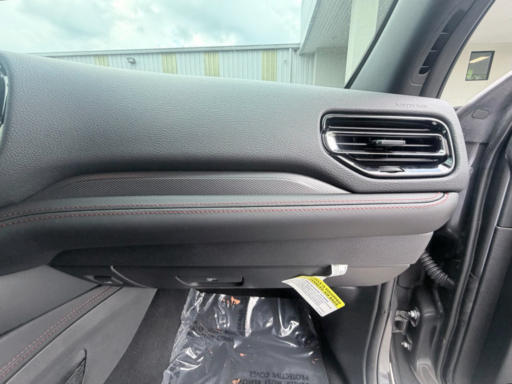 Used 2025 Dodge Durango R/T AWD/4WD image 21