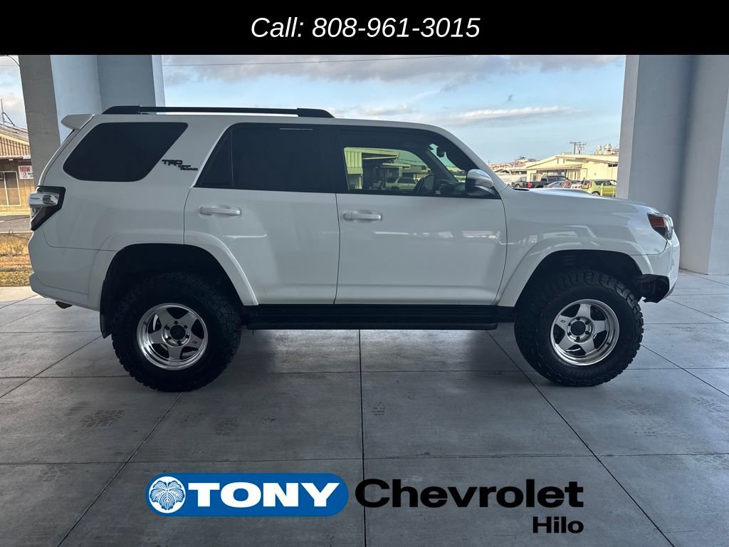 Used 2022 Toyota 4Runner TRD Off-Road image 6