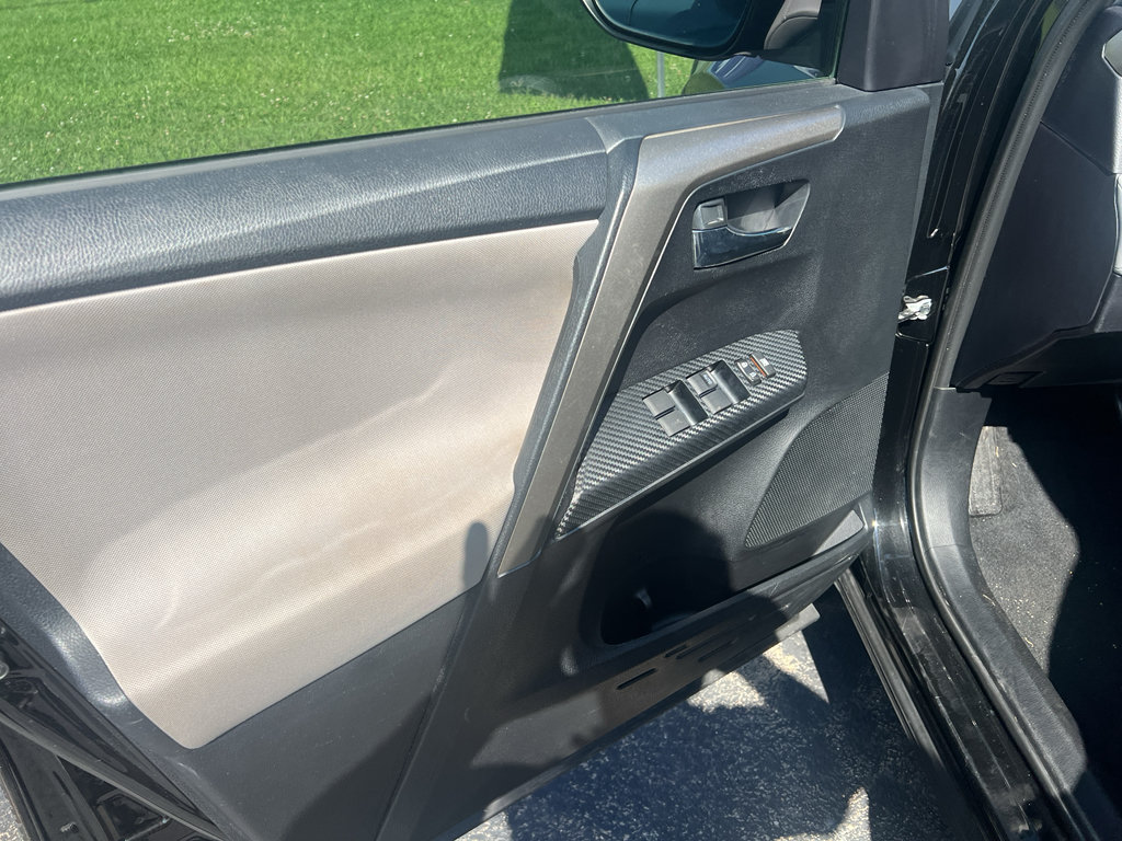 Used 2014 Toyota RAV4 XLE FWD image 12