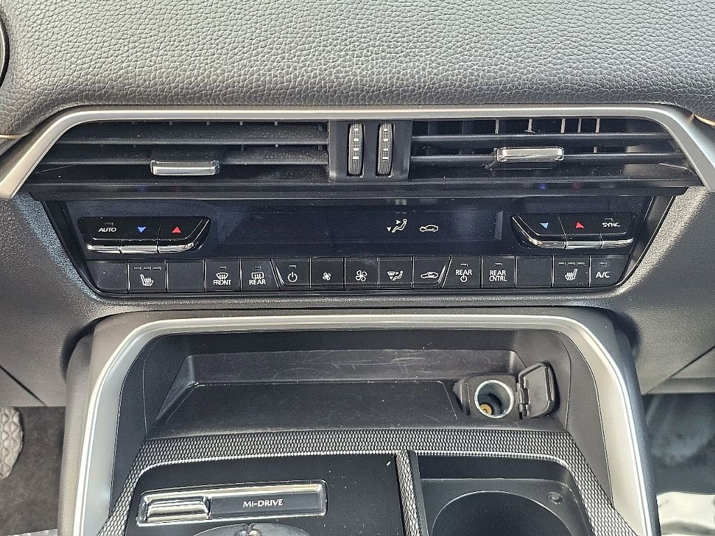 Certified 2024 MAZDA CX-90 Plug-In Hybrid w/ Preferred AWD/4WD image 30