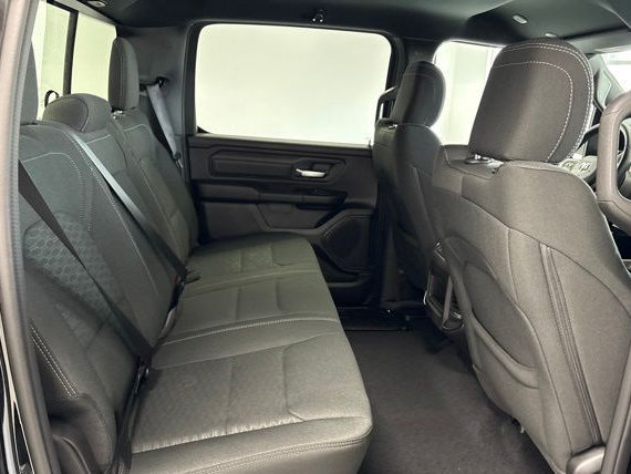 New 2026 RAM 1500 Express AWD/4WD image 27