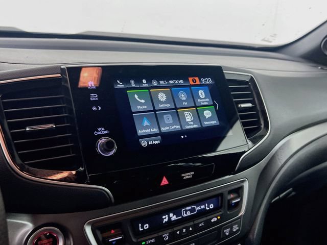 Certified 2025 Honda Passport EX-L image 10