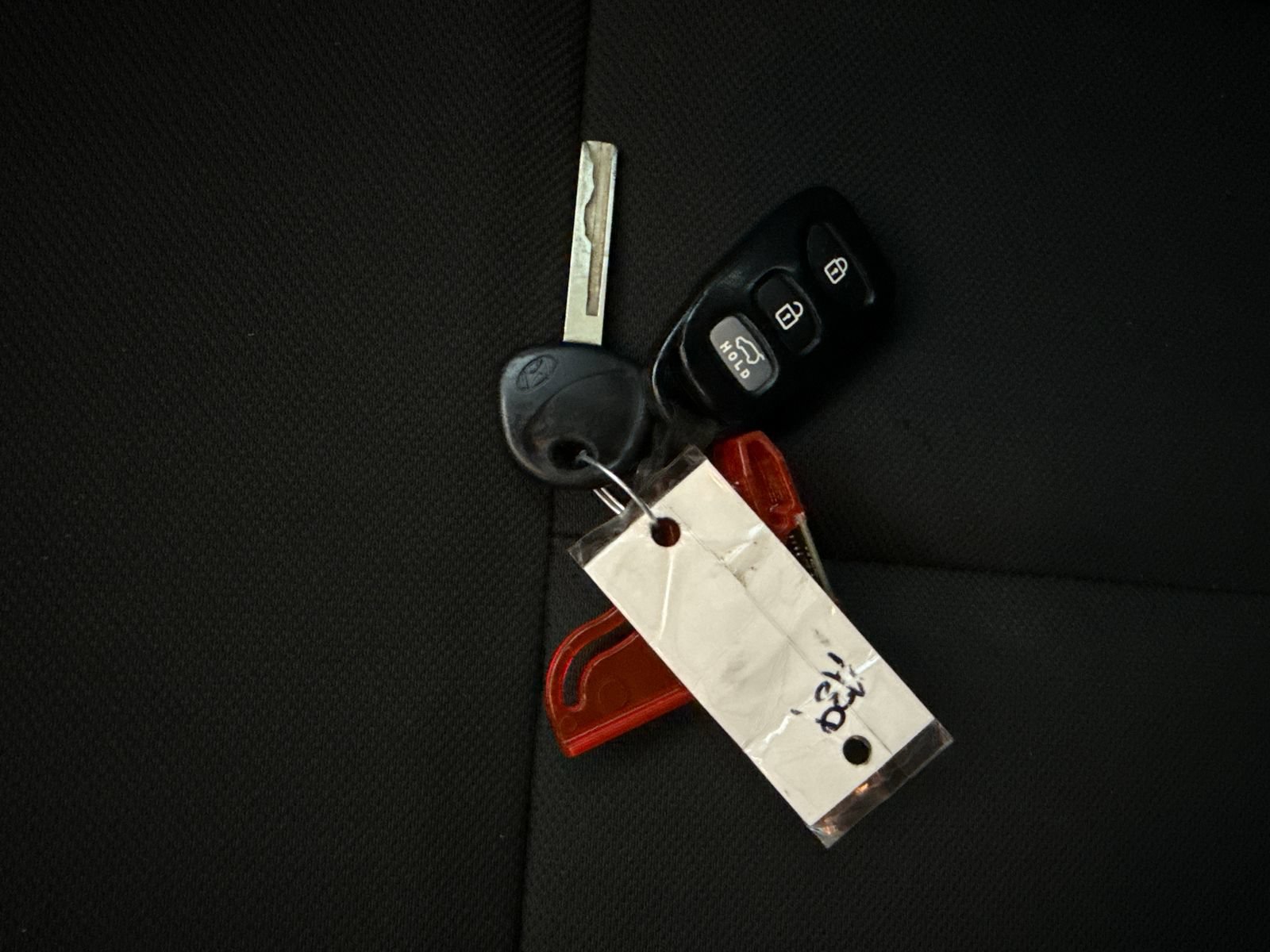 Used 2016 Hyundai Veloster FWD image 47