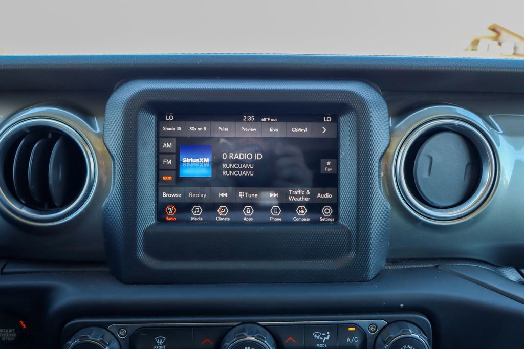 Used 2019 Jeep Wrangler Unlimited Sahara w/ Safety Group AWD/4WD image 17