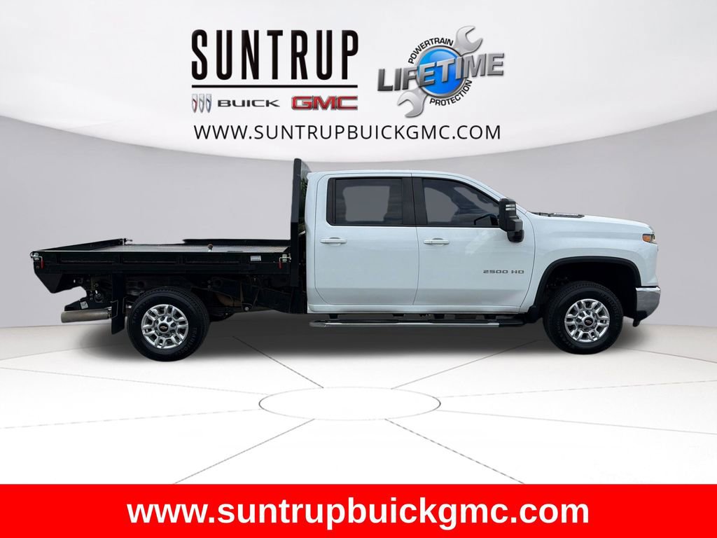 Used 2024 Chevrolet Silverado 2500 LT w/ Convenience Package image 8
