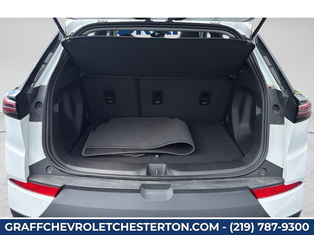 Used 2023 Chevrolet Bolt EUV Premier w/ Sun & Sound Package FWD image 28