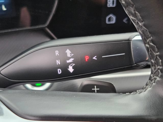 Used 2025 Chevrolet Equinox LT AWD/4WD image 33