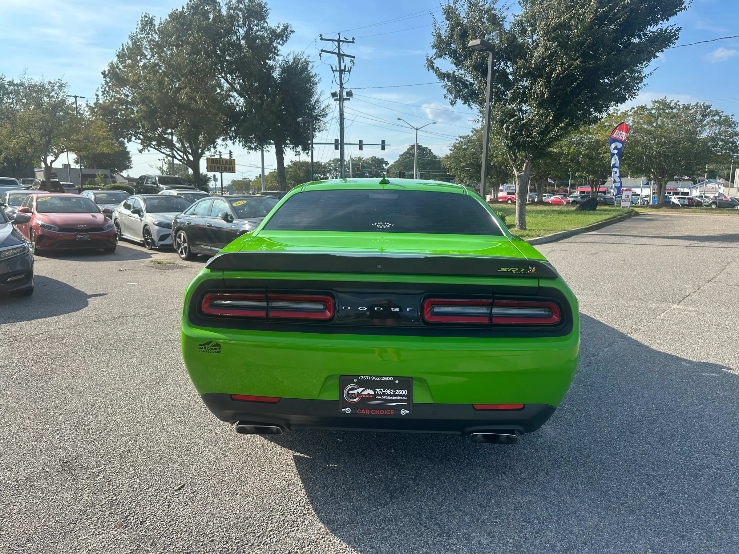Used 2017 Dodge Challenger R/T Scat Pack RWD image 4
