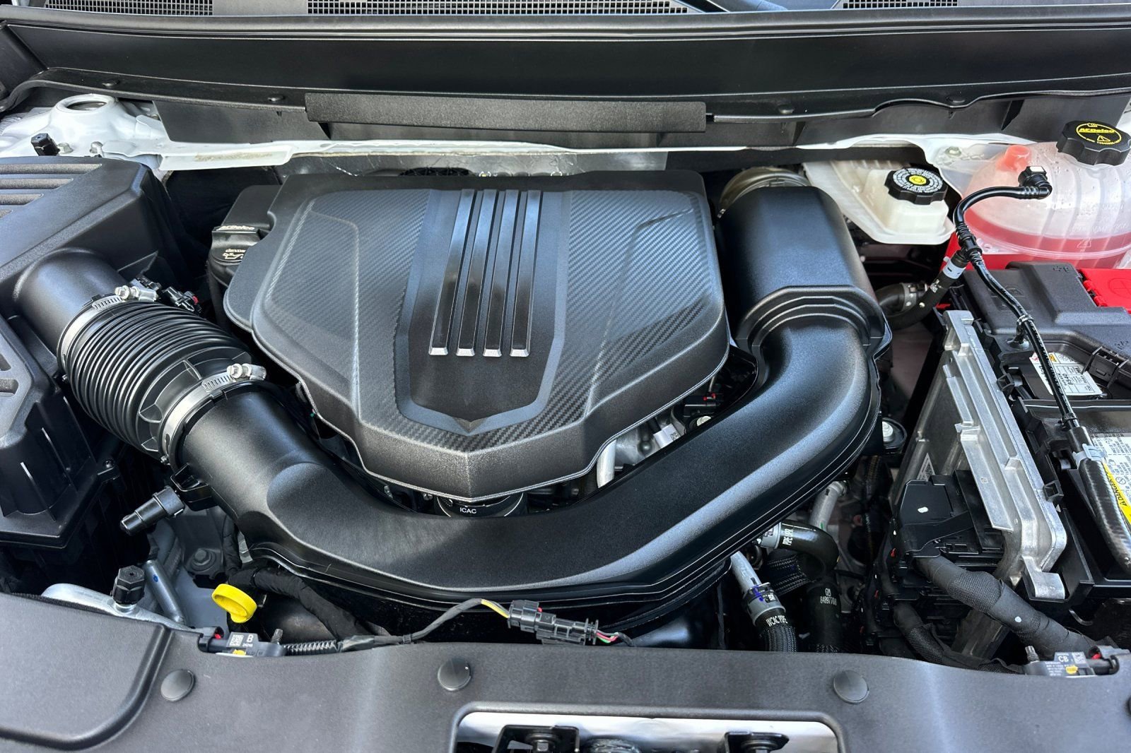 Certified 2025 GMC Acadia Denali w/ Super Cruise Package image 26
