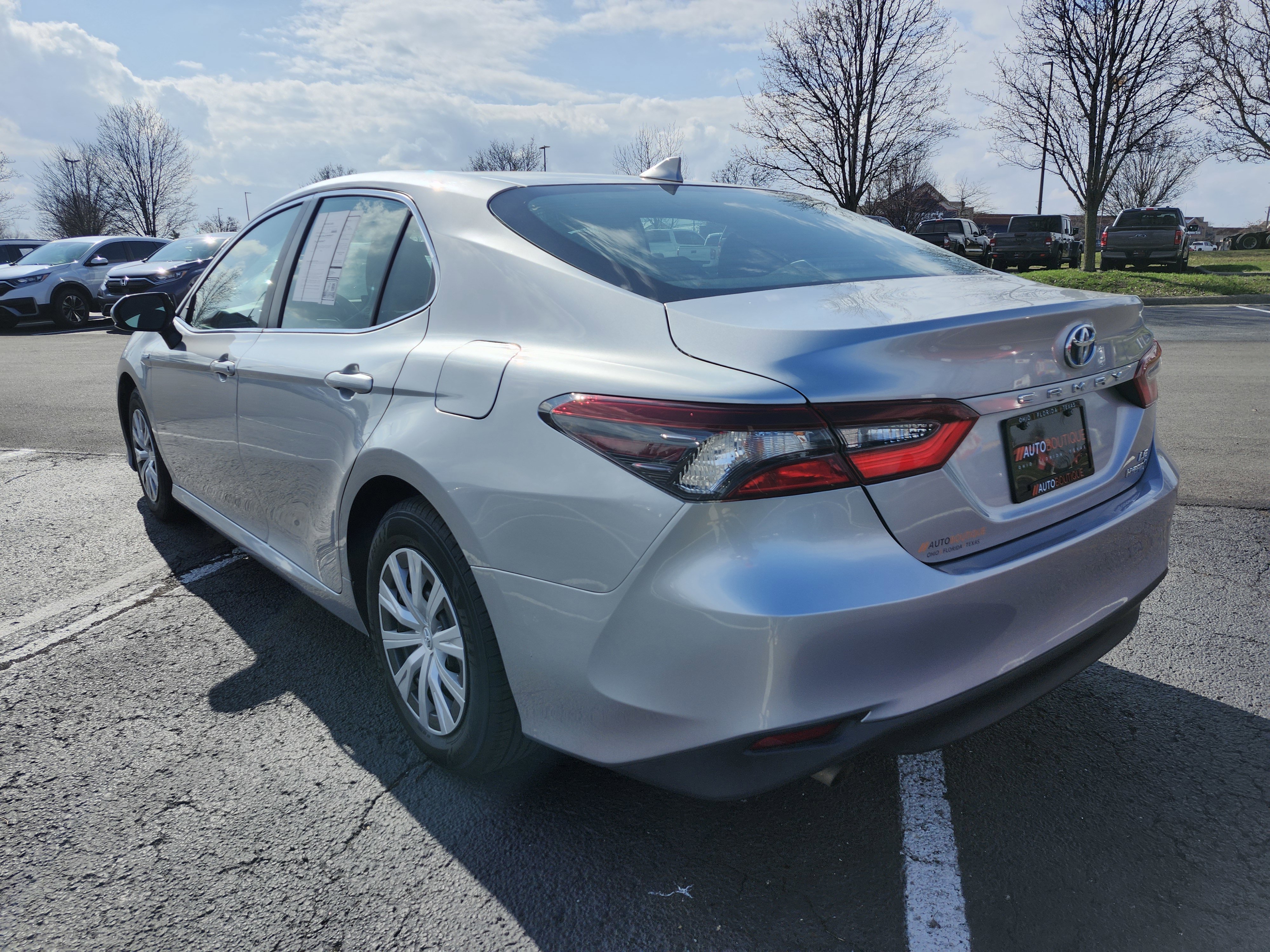 Used 2021 Toyota Camry LE image 15