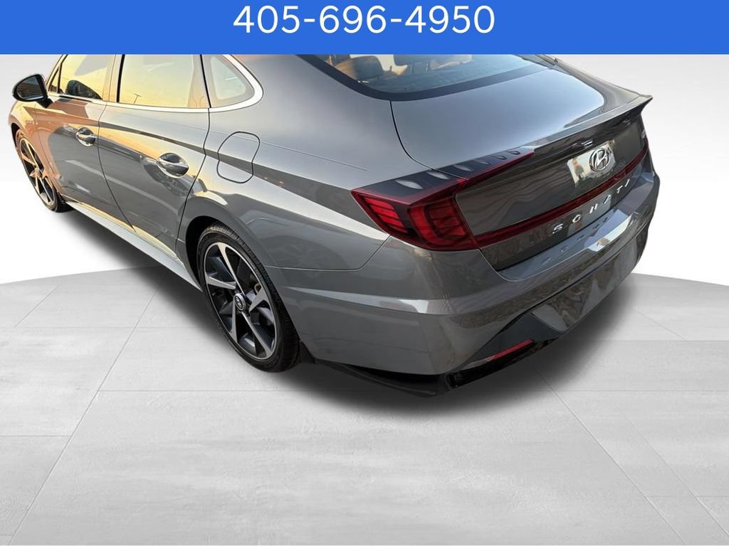 Used 2022 Hyundai Sonata SEL Plus w/ Winter Weather Package FWD image 6