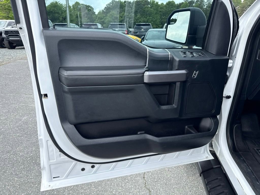 Used 2020 Ford F150 XLT w/ Equipment Group 302A Luxury AWD/4WD image 25