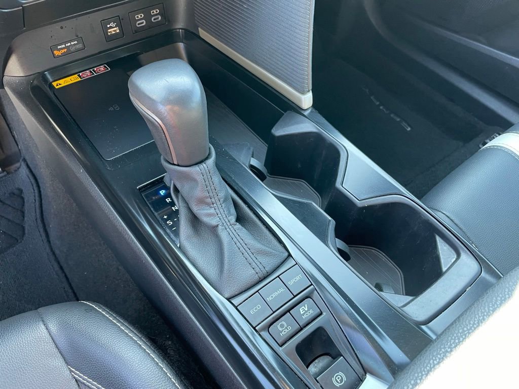 Used 2025 Toyota Camry SE image 18