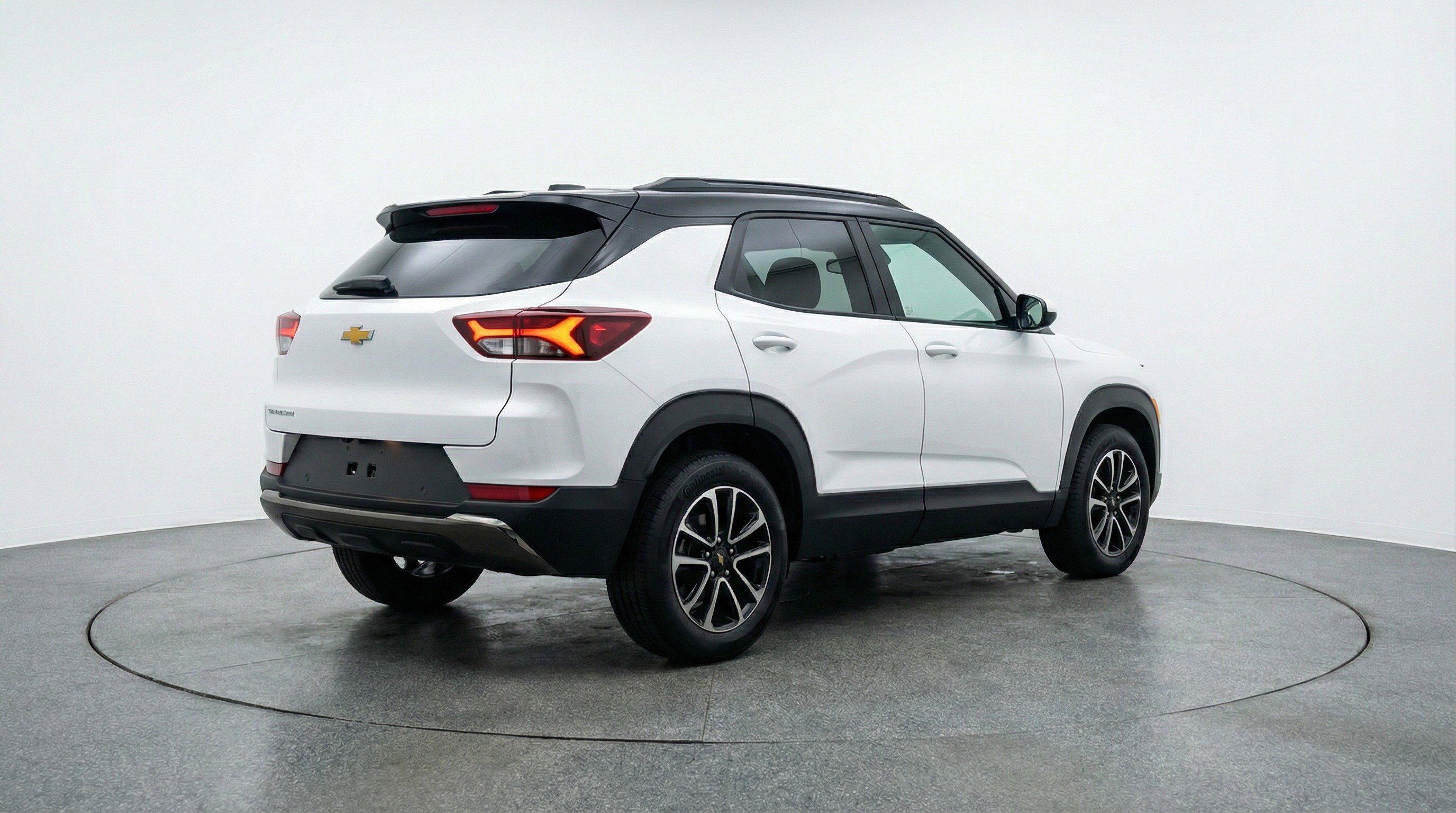 Used 2025 Chevrolet TrailBlazer LT image 9