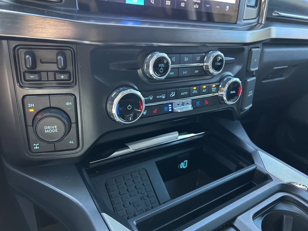 Used 2024 Ford F350 Lariat w/ Lariat Ultimate Package image 34