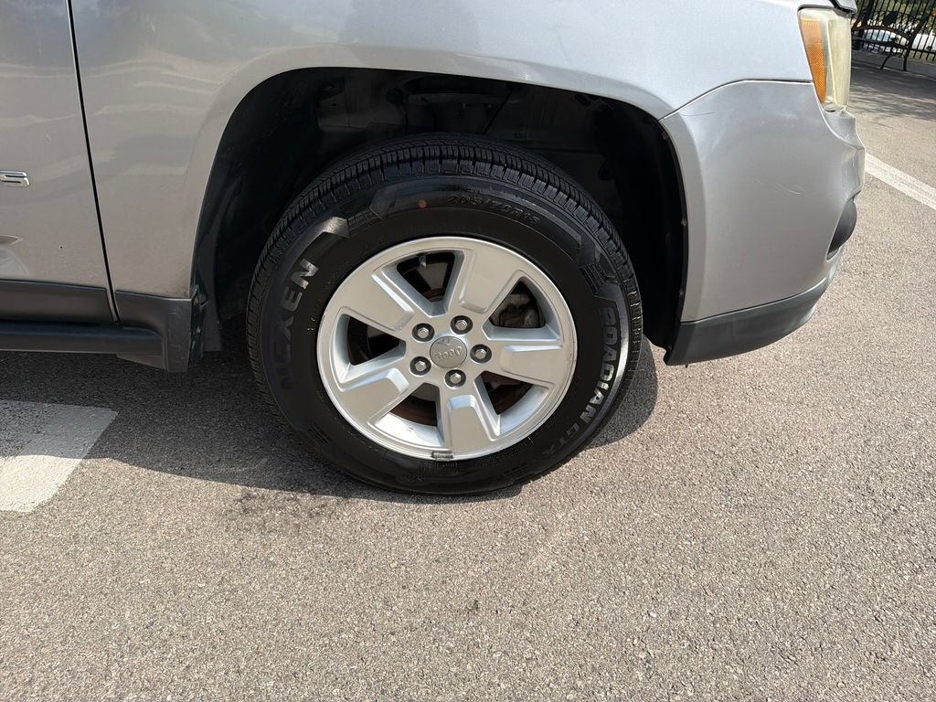 Used 2015 Jeep Compass Sport w/ Power Value Group FWD image 15