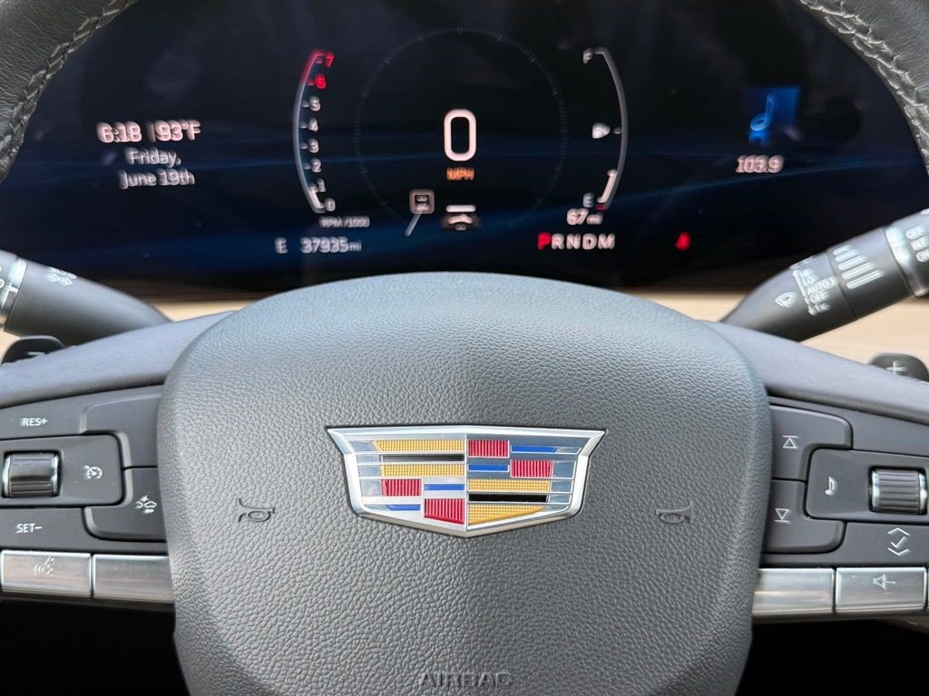 Certified 2025 Cadillac XT4 Premium Luxury FWD image 30