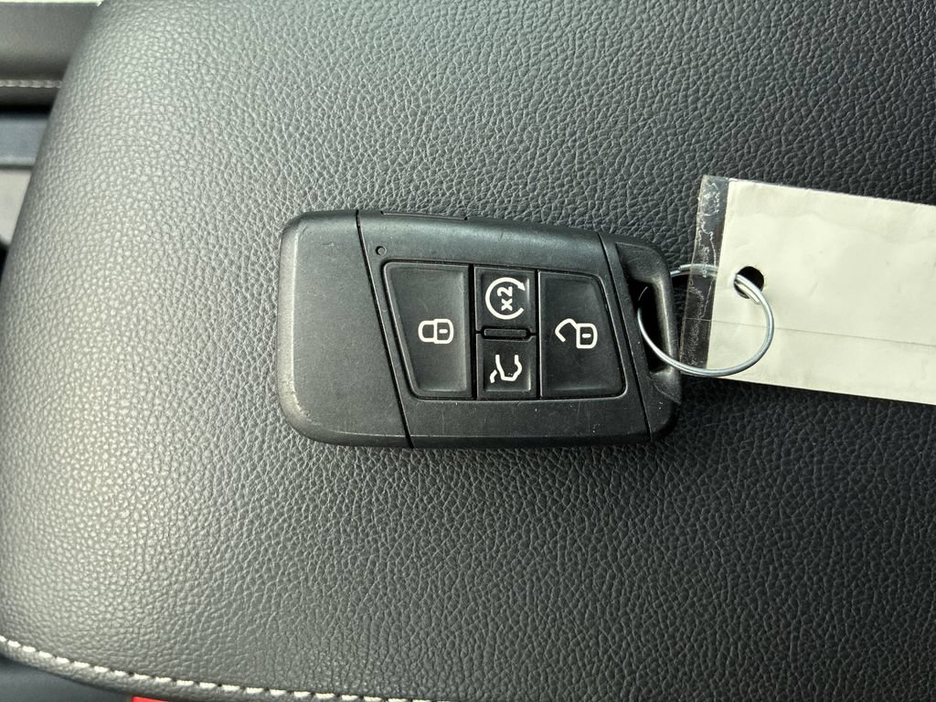 Used 2024 Volkswagen Tiguan SEL R-Line AWD/4WD image 36