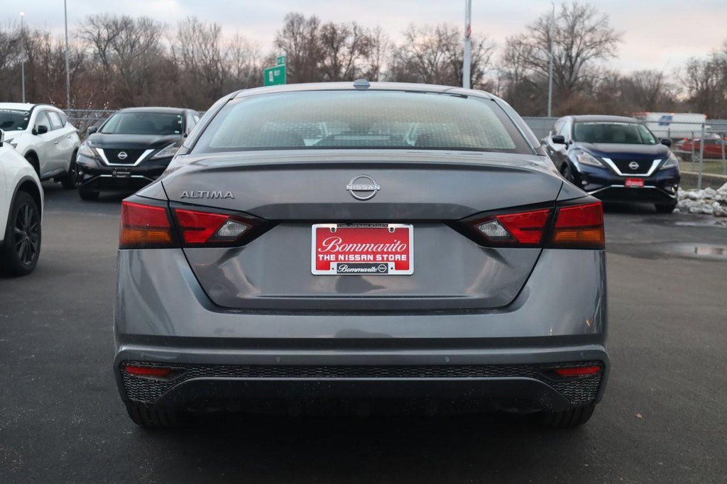 New 2025 Nissan Altima 2.5 SV image 27