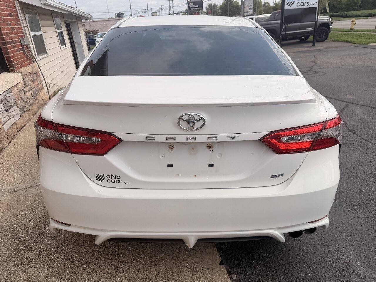 Used 2018 Toyota Camry SE FWD image 6