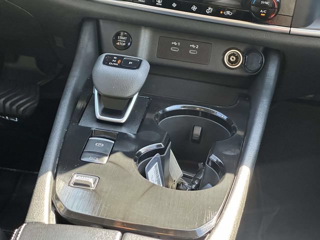 Used 2024 Nissan Rogue SV FWD image 20