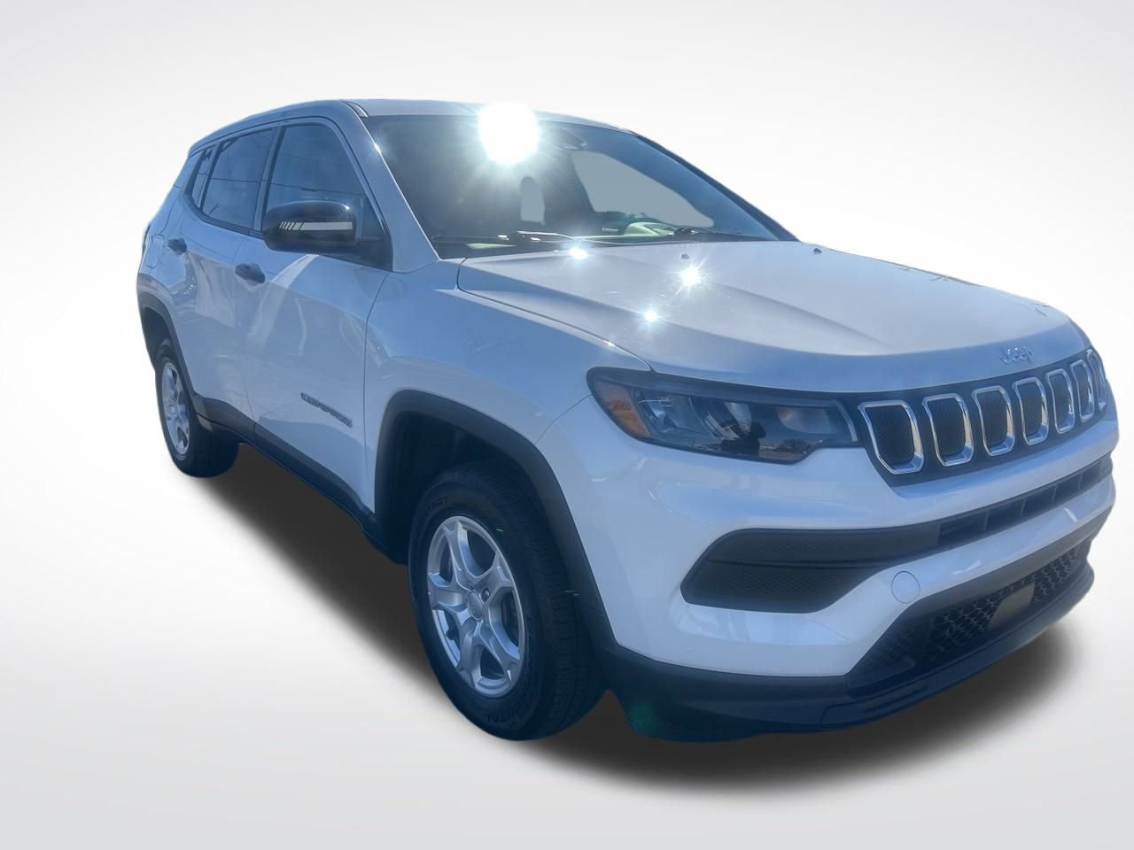 Used 2022 Jeep Compass Sport image 8