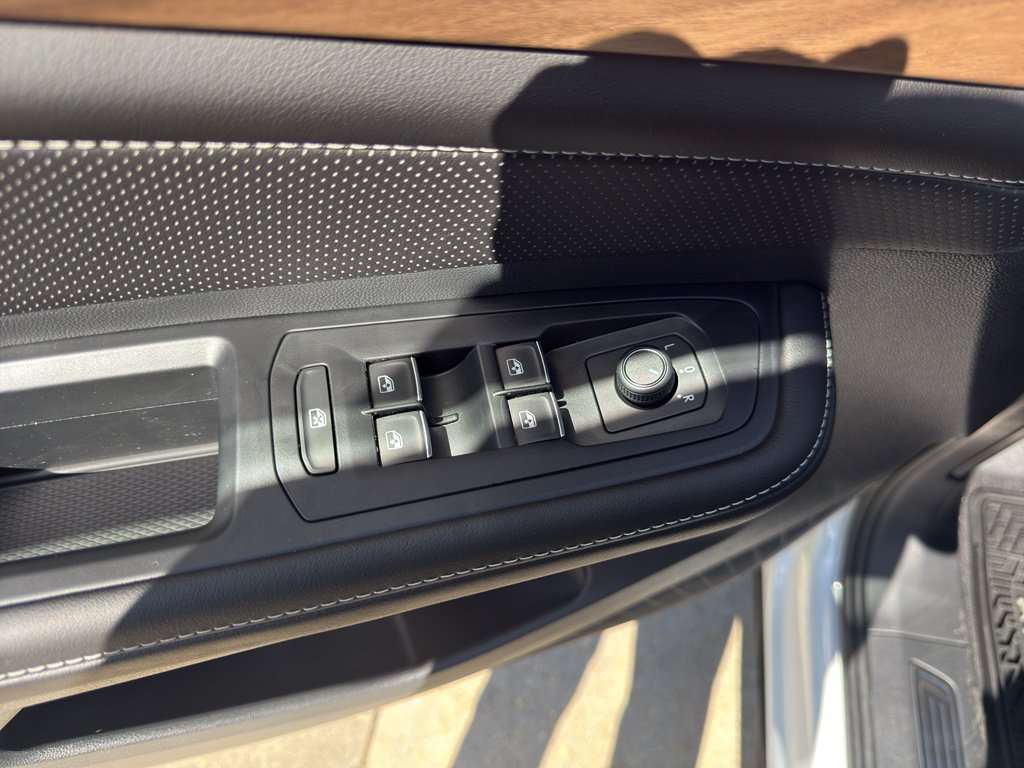 New 2026 Volkswagen Atlas SE FWD image 10