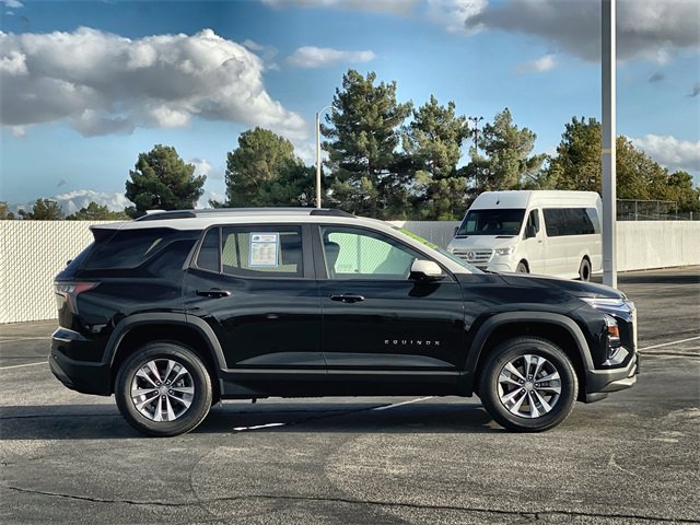 Certified 2025 Chevrolet Equinox LT w/ Convenience Package II image 4